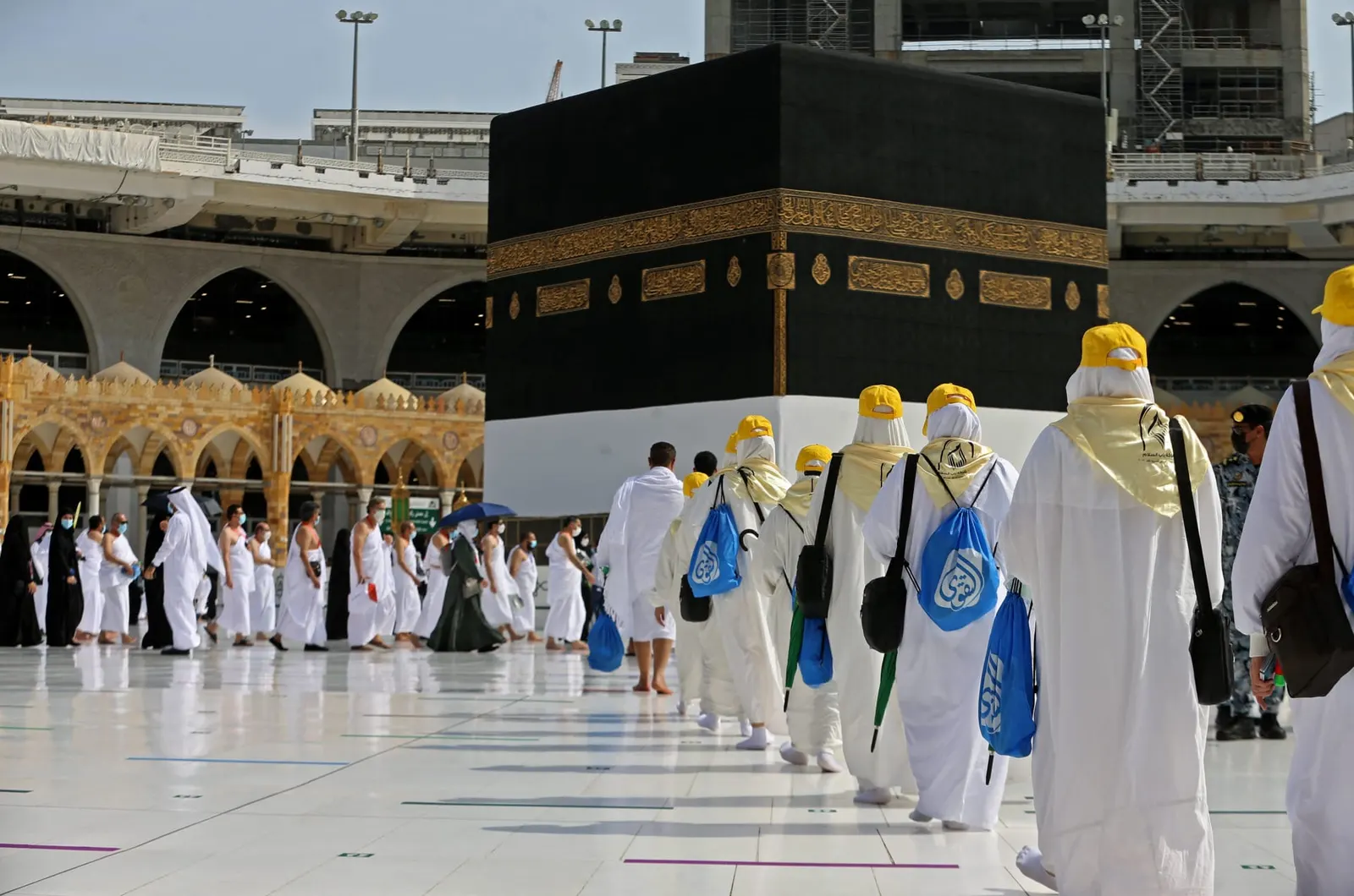 الداخلية تطلق "الهوية الرقمية" للقادمين بتأشيرة حج 1445.. ما تفاصيلها؟