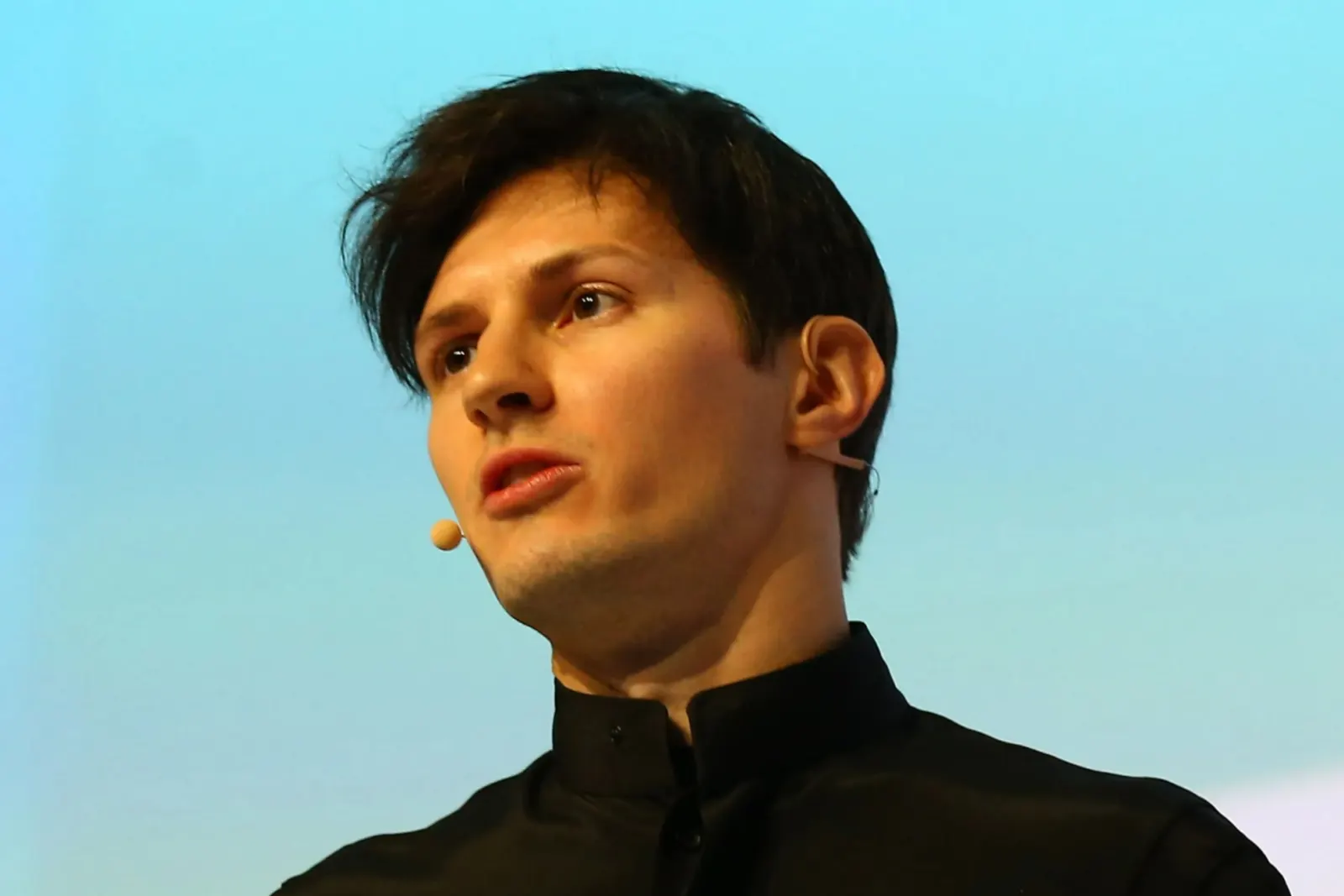 جنسيته تسبب له المتاعب.. اعتقال مالك تطبيق "Telegram" في فرنسا