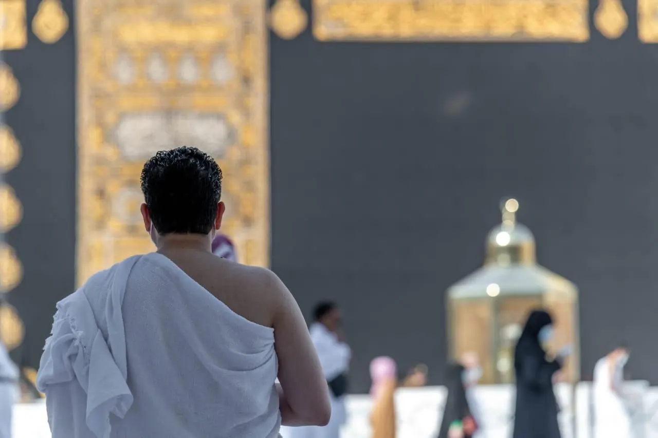 كل ما تريد معرفته عن العمل في موسم الحج عبر منصة "أجير"