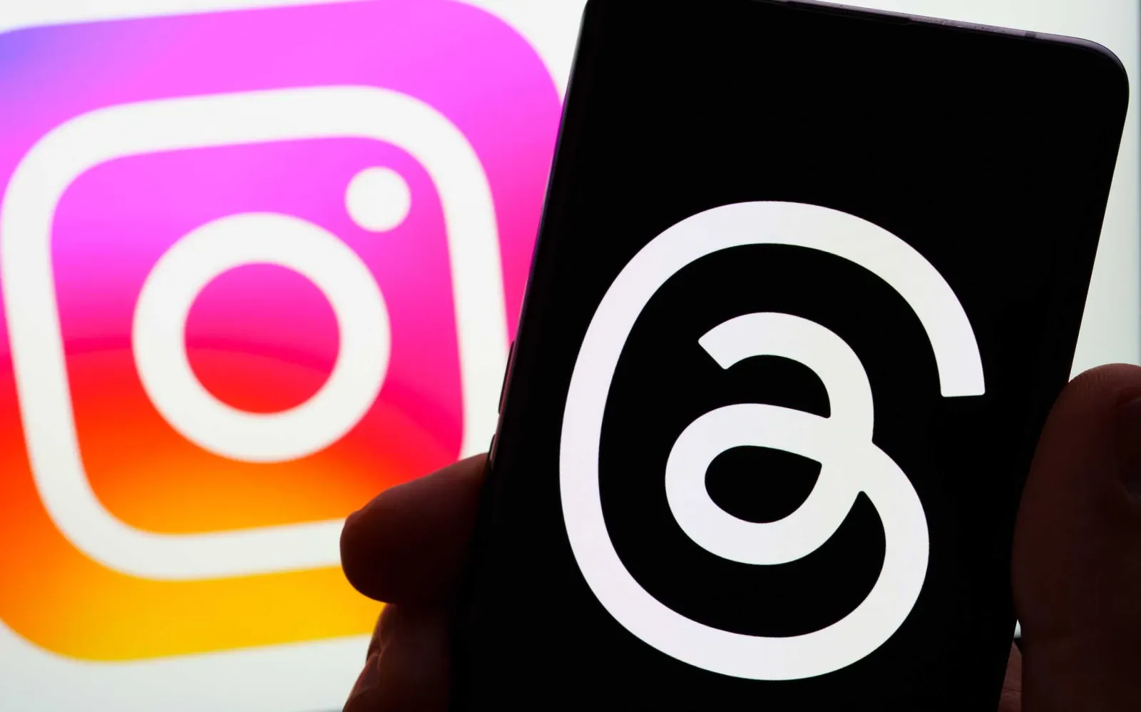 أبرز الاختلافات بين "Threads" و"Instagram" و"Twitter"