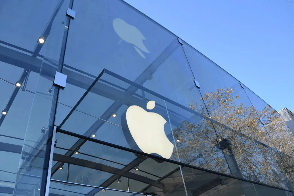 هل سيسمح iPhone 13 بالمكالمات والنصوص بدون إشارة؟