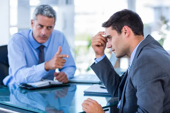كيف تبدو حازمًا دون عدوانية في العمل؟ قل ولا تقل هذه الكلمات