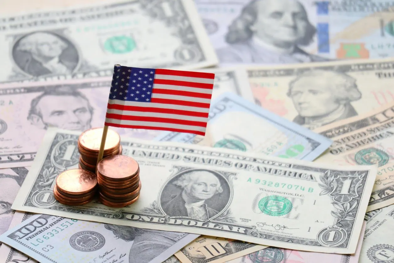 الرأس تتغير والعربة تسير.. هل يتأثر الاقتصاد الأمريكي بهوية الرئيس؟