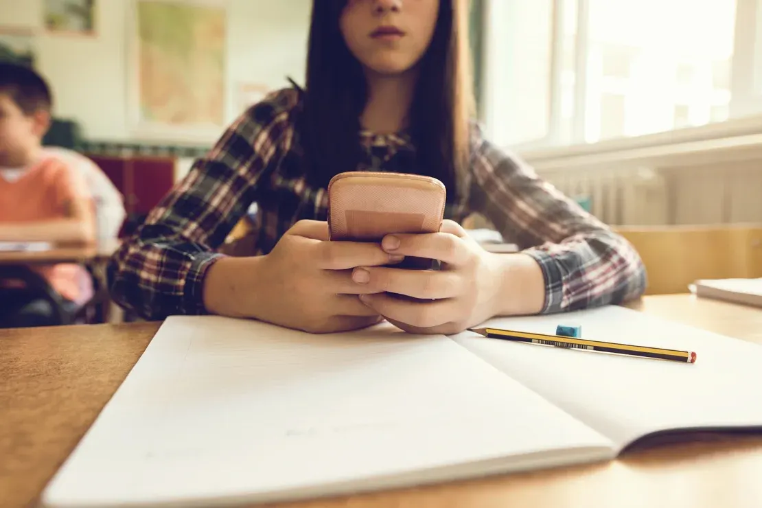 لماذا تسعى أستراليا لحظر وسائل التواصل الاجتماعي على أجهزة الأطفال؟