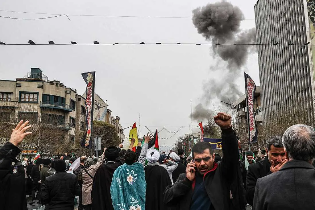 مسؤولون أمريكيون يتوقعون انتهاء الحرب سريعًا.. وإيران تؤكد قدرتها على الصمود