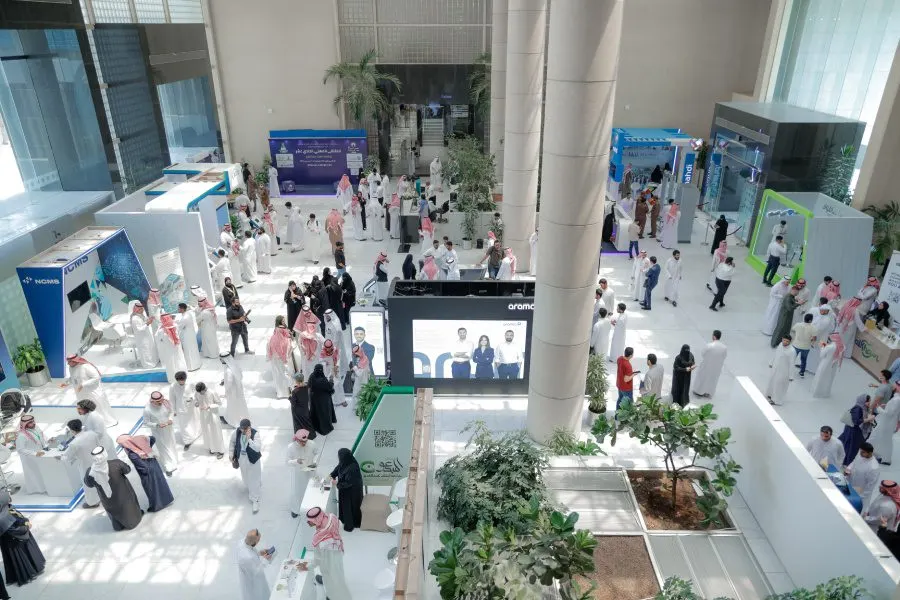 جدول فعاليات الملتقى المهني بجامعة الملك عبدالعزيز 2025