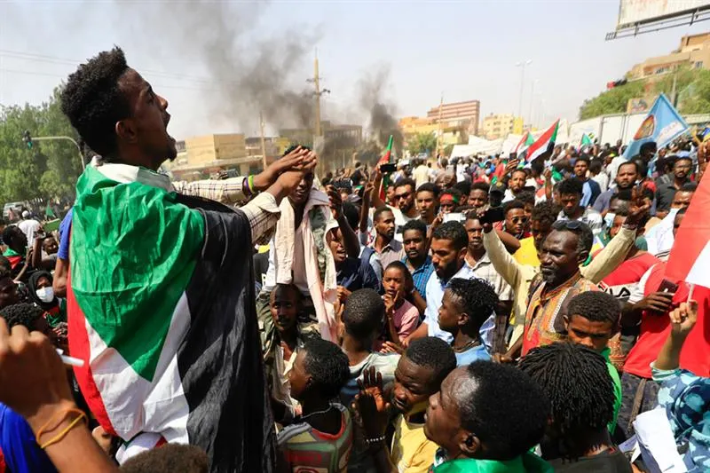 السودان على المحك | ما بين مليونيات وجبهات متنافسة وجماهير محتقنة