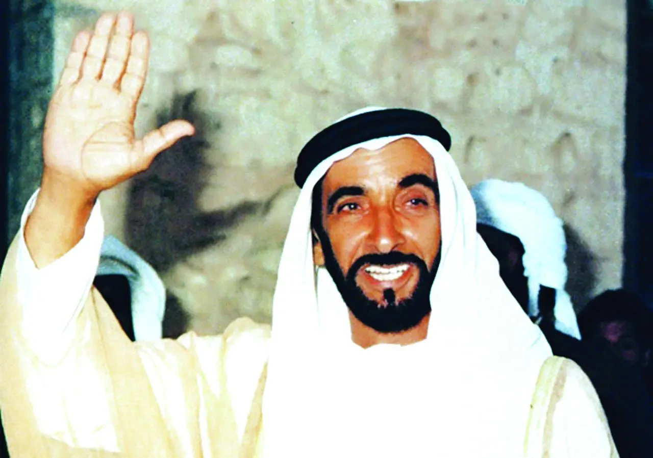 الشيخ زايد آل نهيان.. محطات من حياة أول رئيس لدولة الإمارات