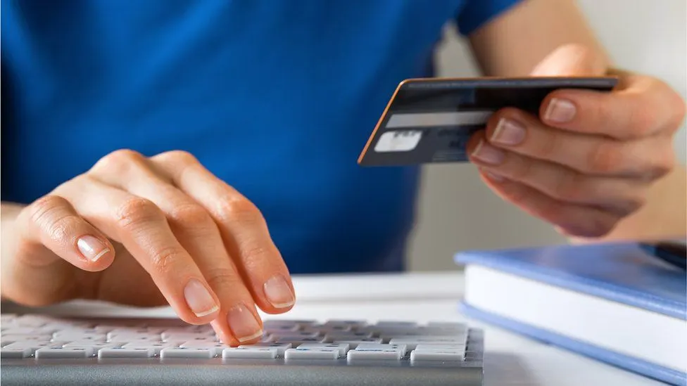 في 3 خطوات.. هكذا تنقذ أفراد عائلتك من فخ الاحتيال