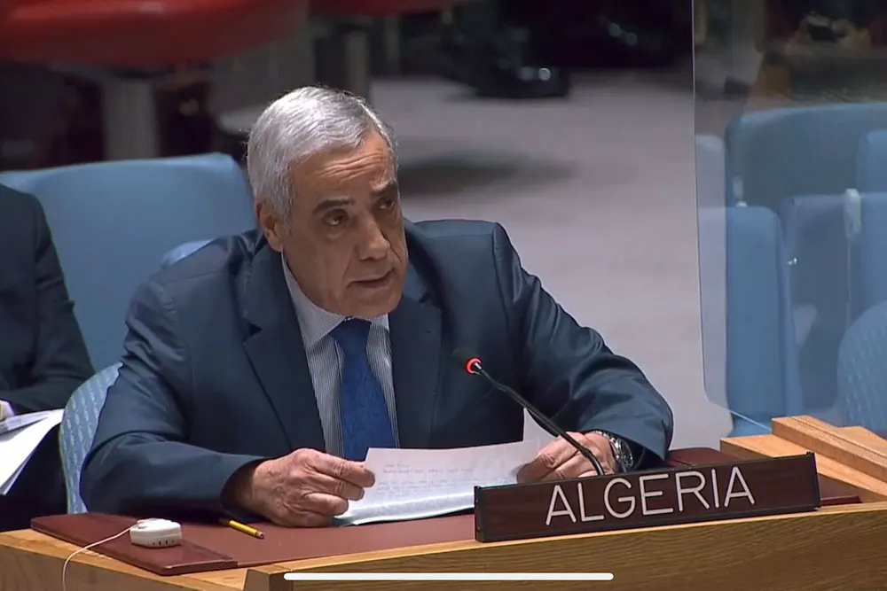 من هو نذير العرباوي رئيس الوزراء الجزائري الجديد؟