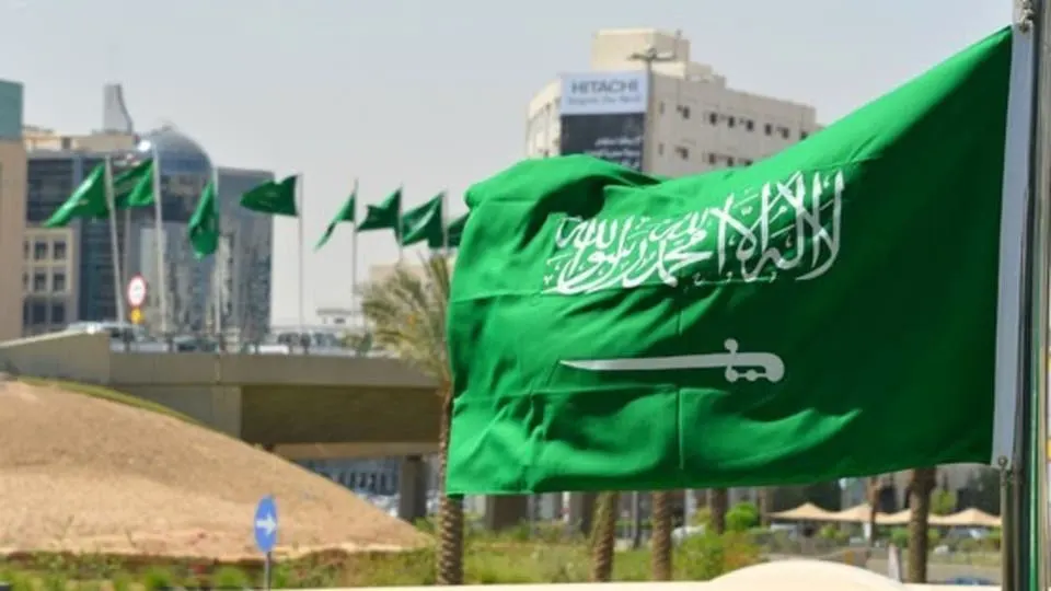 السعودية توضح حقيقة عدم إلزامية تغطية شعر النساء في الهوية الوطنية