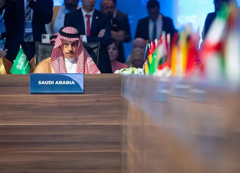 الخارجية السعودية تعلق.. ماذا قالت على ما يحدث في إيران؟