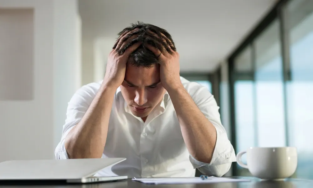 كيف يعيد التوتر النفسي تشكيل دمك جسديًا؟