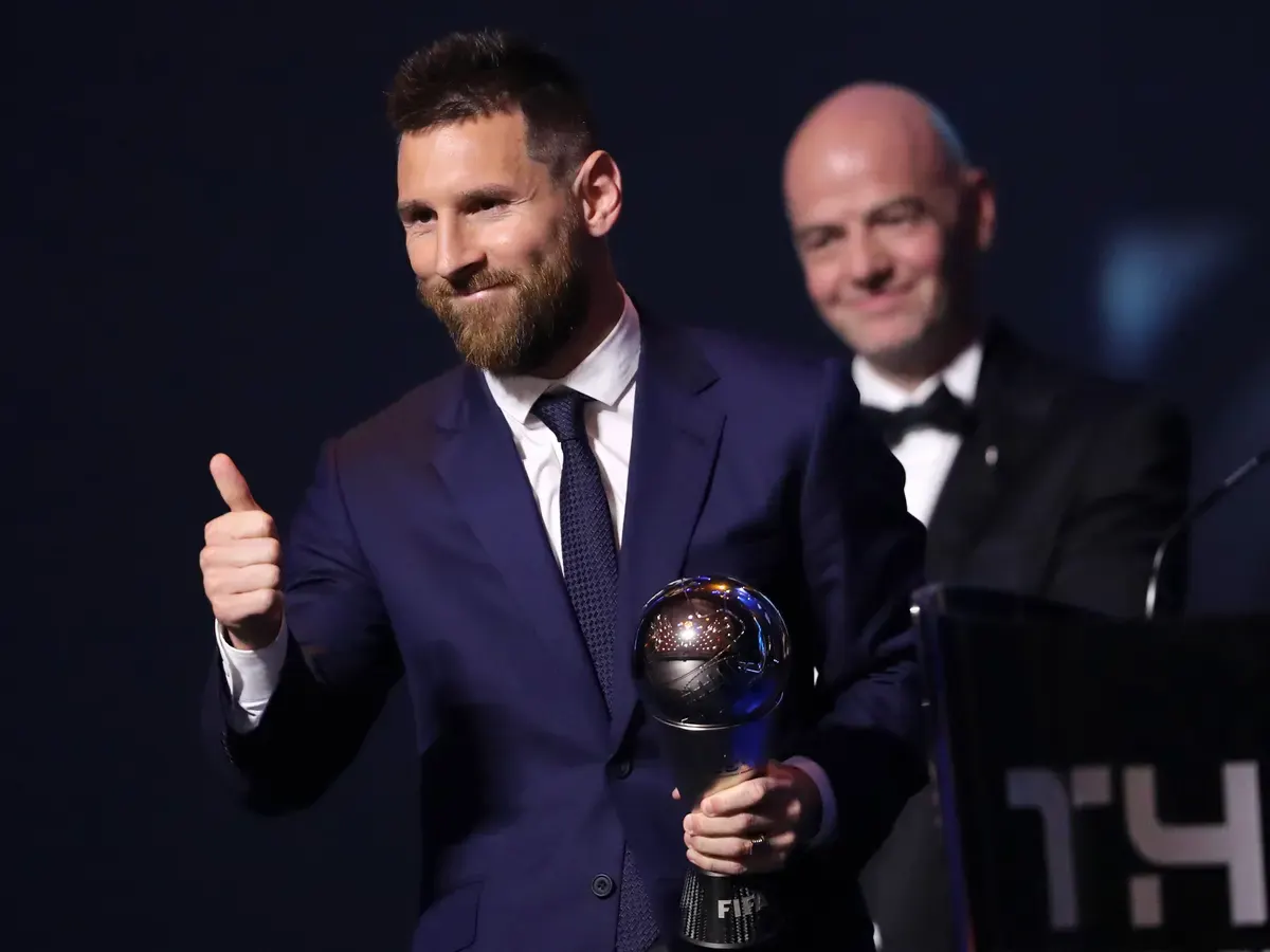 الأفضل على الإطلاق يفوز بجائزة The Best من "فيفا".. مسيرة ميسي الأسطورية في أرقام