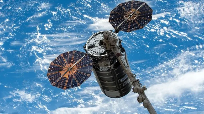 لتطوير الرعاية الصحية على الأرض.. "NASA" ترسل روبوتًا جراحيًا إلى الفضاء