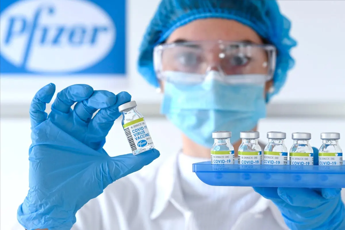 لماذا تُصِر Pfizer على الاحتفاظ بسرية تركيبة لقاح كورونا؟