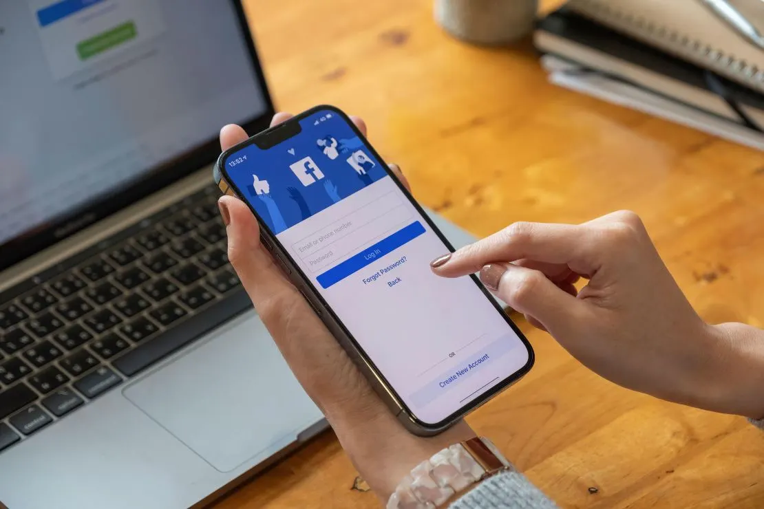 في ذكرى تأسيسه.. "Facebook" يواصل النمو منذ عقدين من الزمن
