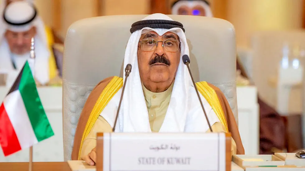 دستور البلاد يحدّد.. متى يحق لأمير الكويت تعيين ولي للعهد؟