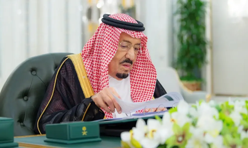 مجلس الوزراء يوافق على بناء أول قمر صناعي سعودي مصري مشترك