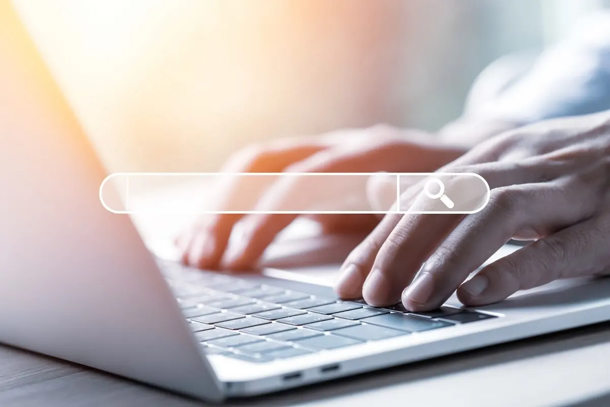 أبشر في 2023.. مئات ملايين العمليات لخدمة المواطن والمقيم والزائر