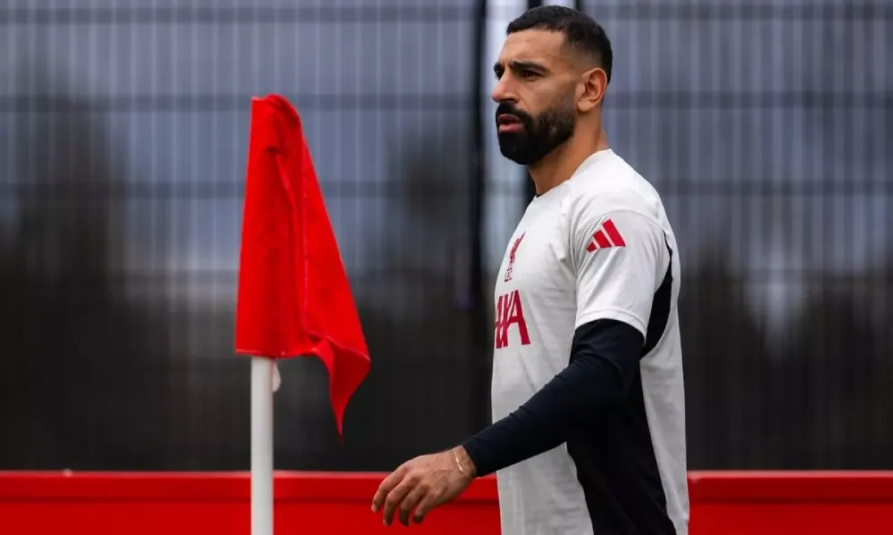 خلاف علني بين صلاح وسلوت يهز ليفربول.. كواليس استبعاده