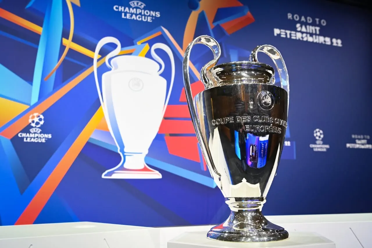 هل ينقل "يويفا" نهائي دوري الأبطال من روسيا بسبب أوكرانيا؟