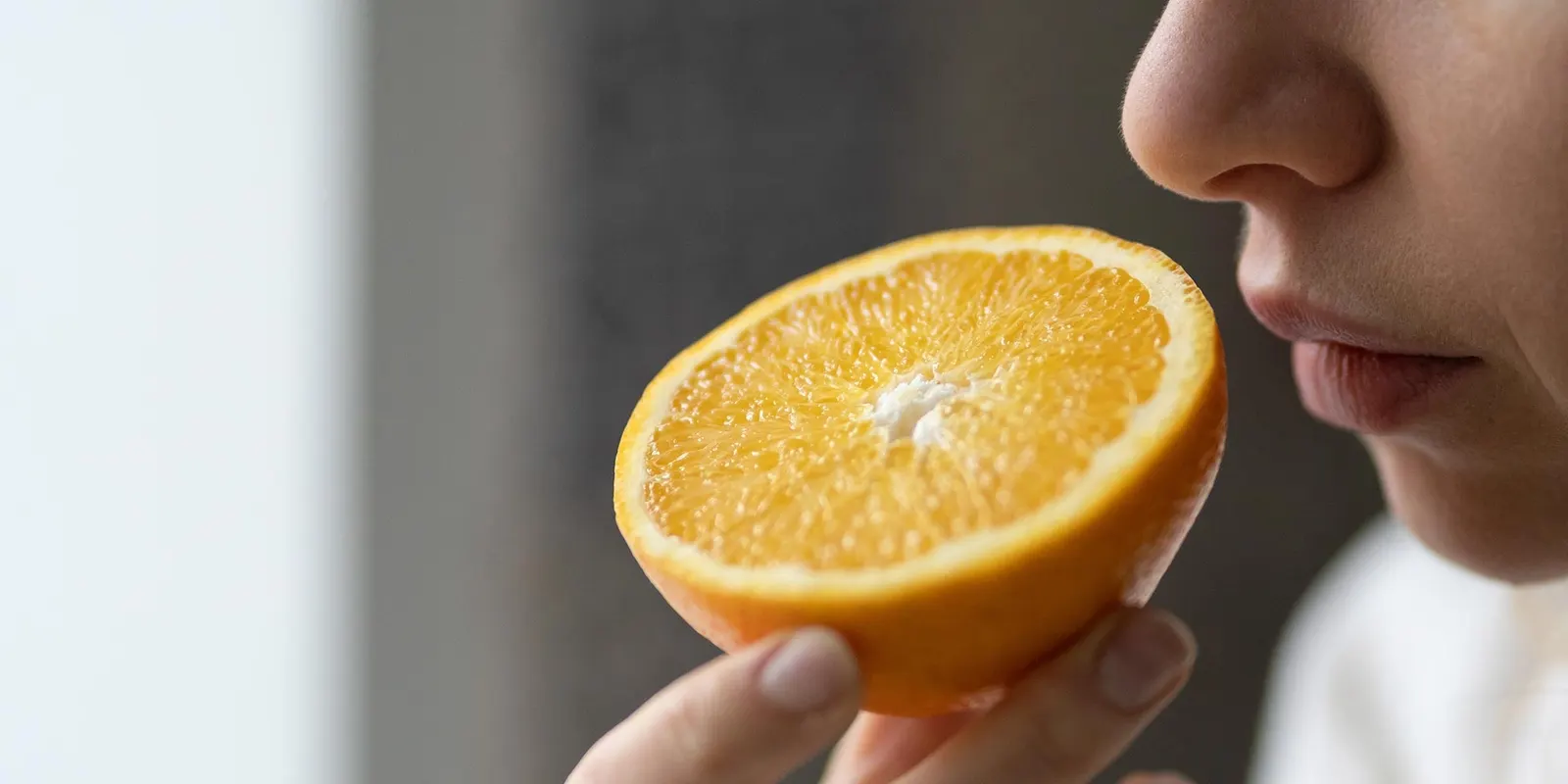 قبل زمن كورونا.. لماذا نفقد حاسة الشم؟