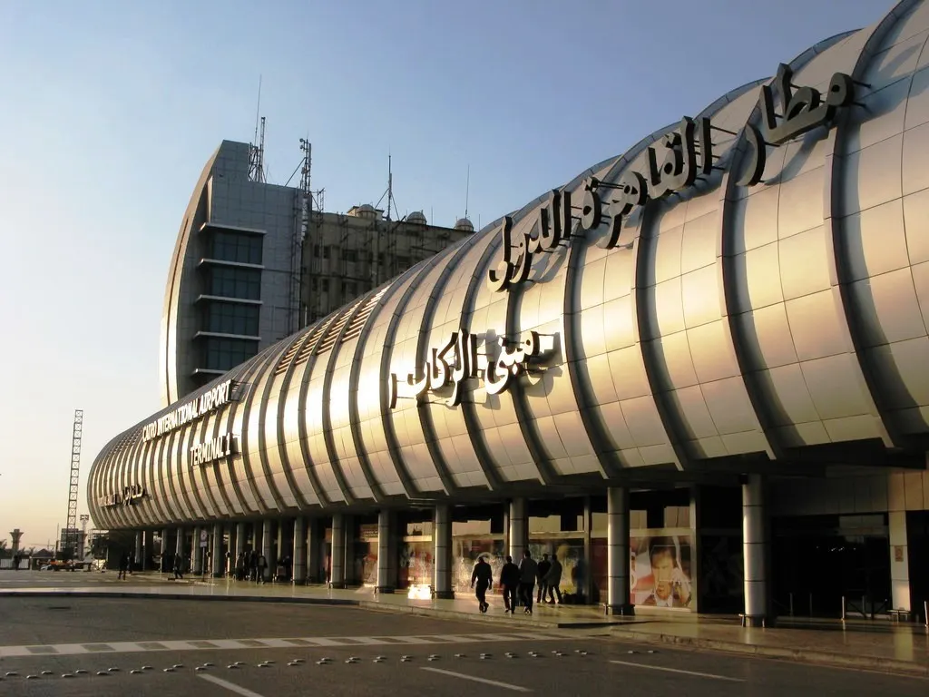 مصر والسعودية في الصدارة.. أكثر 10 طرق جوية ازدحاما فى العالم
