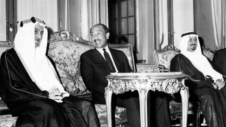 فيديوهات تاريخية تستعرض دعم ملوك السعودية لمصر في الأزمات
