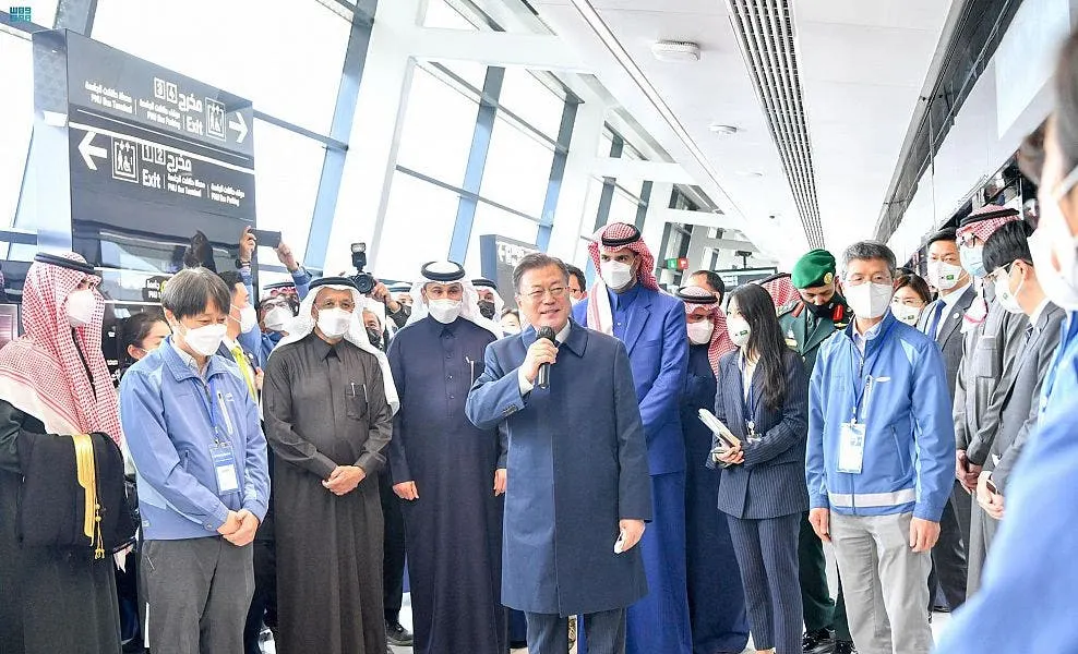 الرئيس الكوري يزور معالم المملكة التاريخية ويتفقد مشروع قطار الرياض