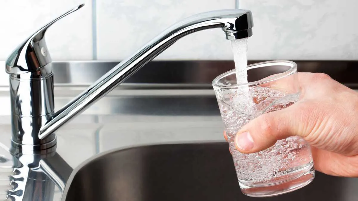 من بينها السعودية.. في هذه البلاد فقط يمكنك شرب مياه الصنبور بأمان!