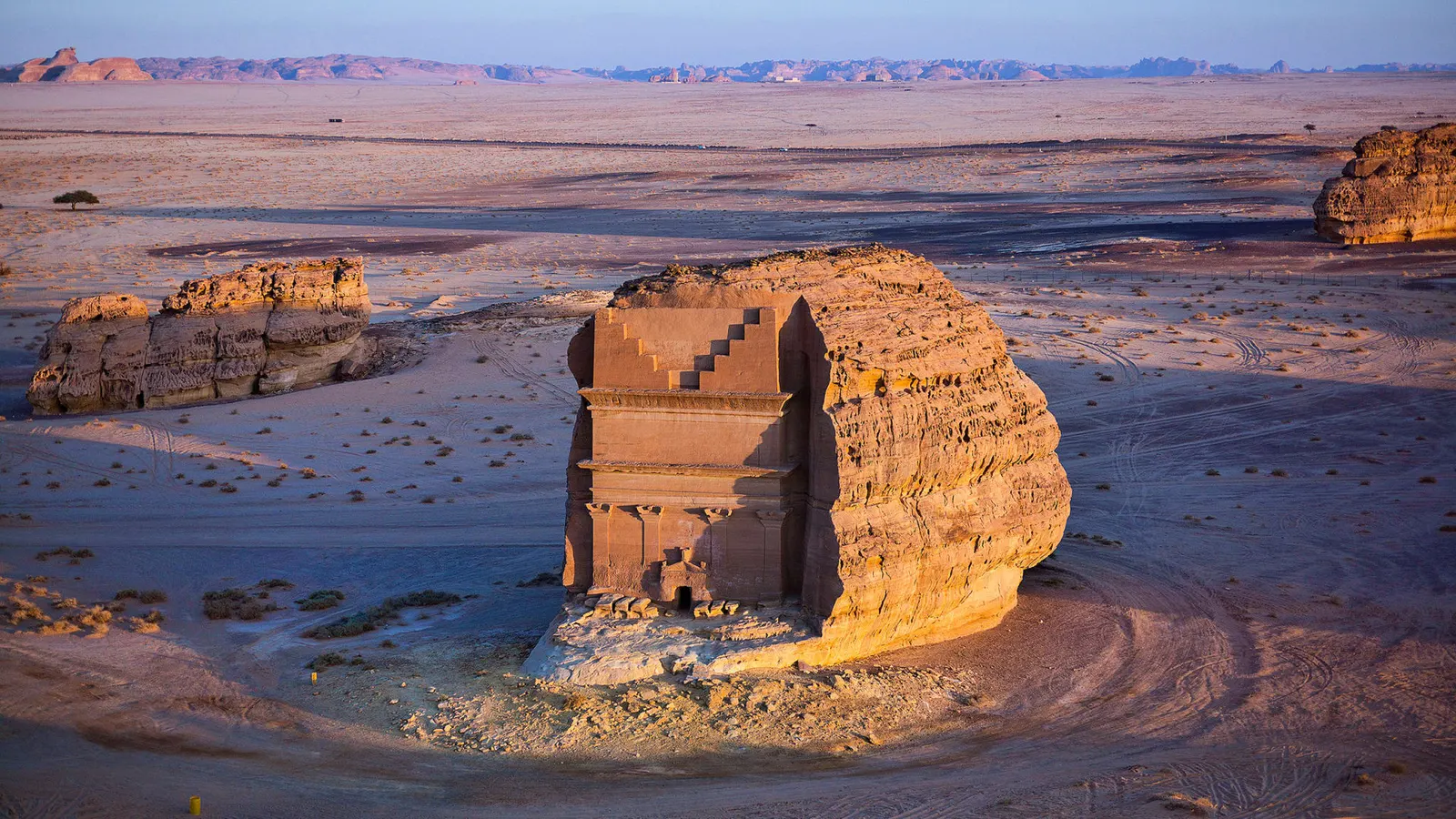 العلا.. لمحات من تاريخ حافظة التراث الإنساني والثقافي والجمال الطبيعي بالمملكة