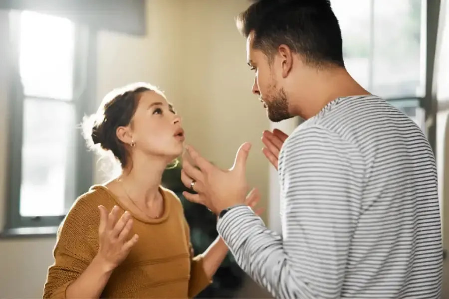 شجارات الأزواج تحدث لـ4 أسباب.. هل تفعلان إحداها؟