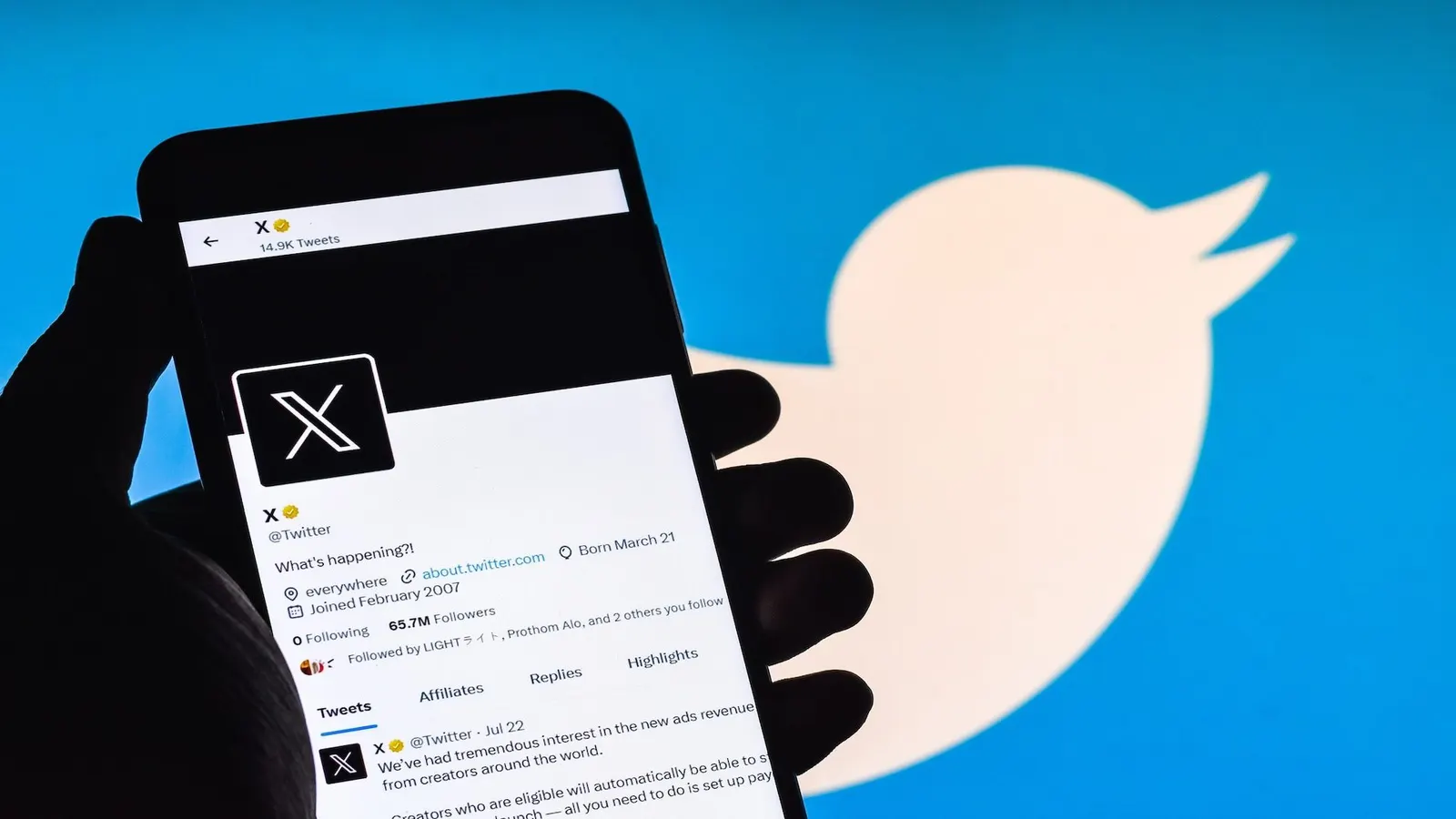 ثقة المعلنين في X تتضاءل.. تغيرات جذرية تتحدى المصداقية