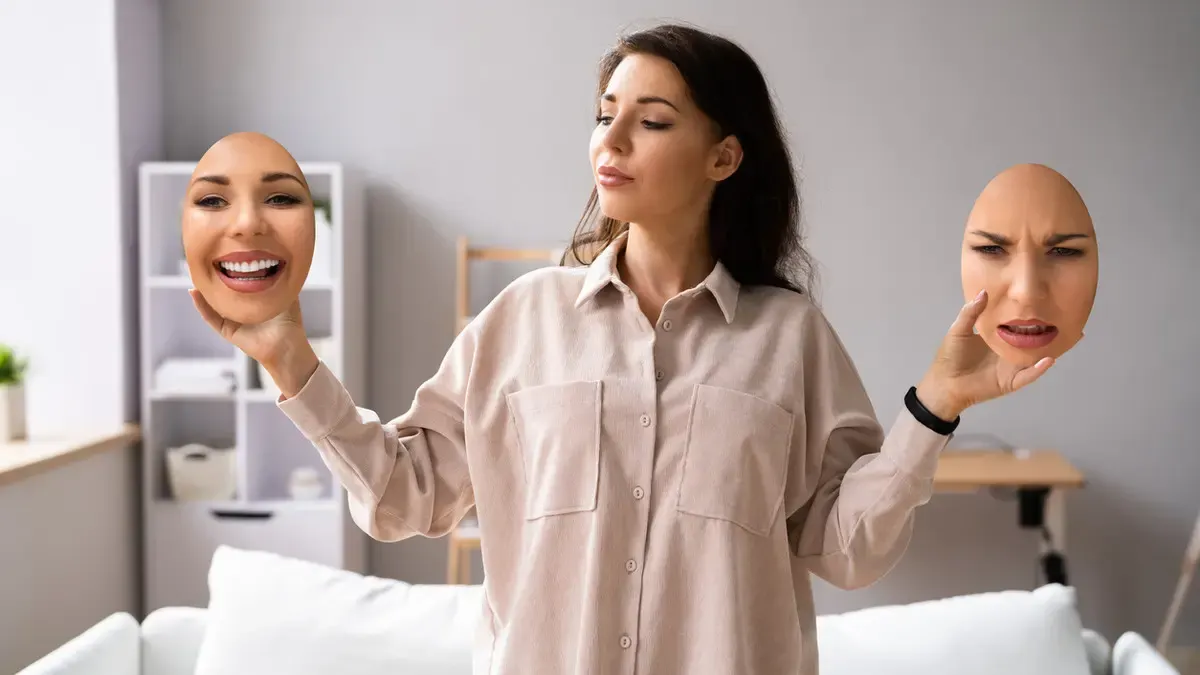 "متلازمة المحتال".. علامات تدل على الإصابة بها.. احذرها!