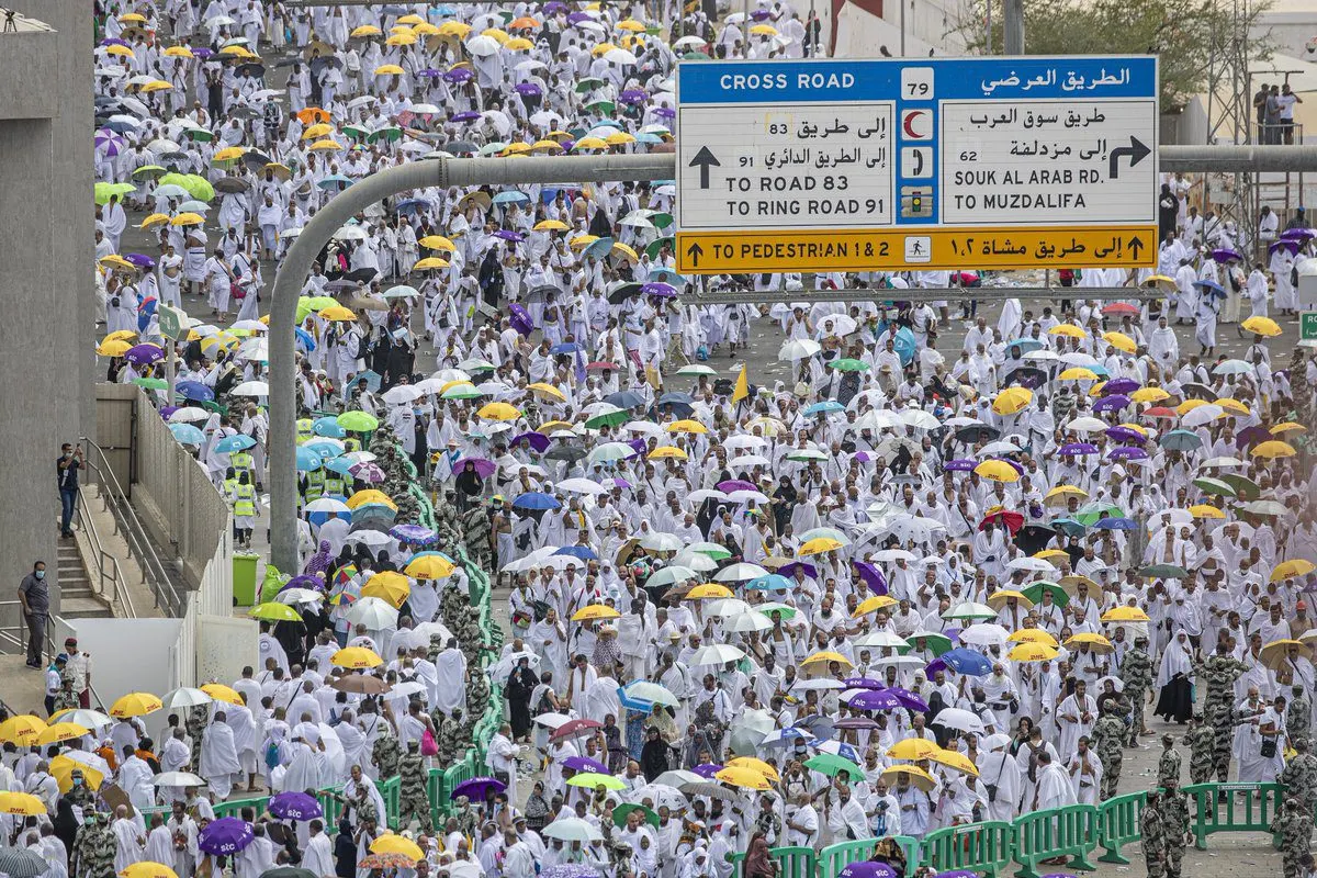 بخصوص الأوبئة.. أمير مكة يعلن خبرًا هامًا عن حج هذا العام