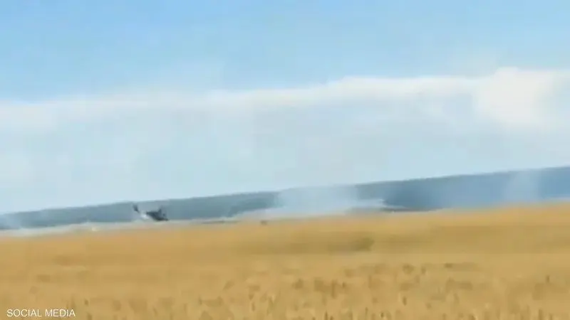 أوكرانيا متهمة.. فيديو يظهر إحراق حقول القمح في منطقة حدودية