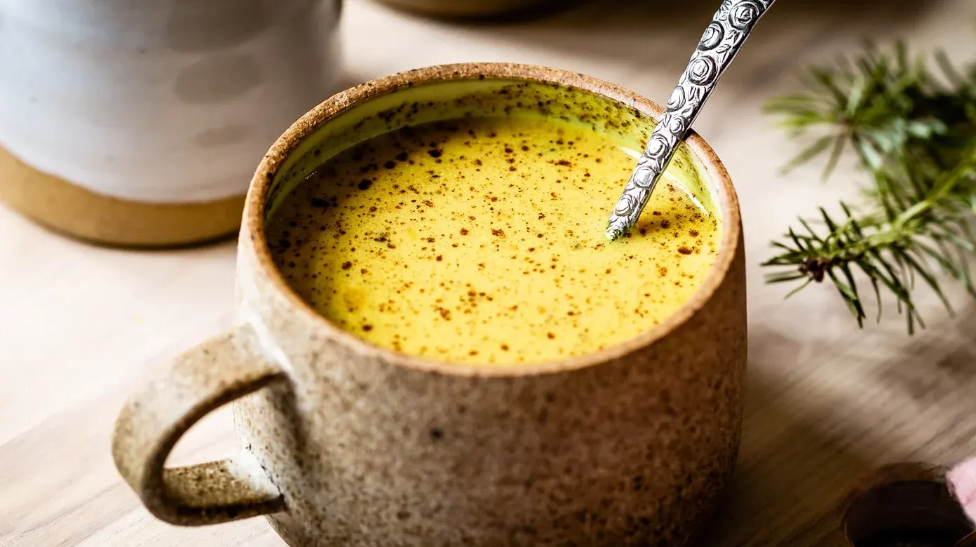7 فوائد لشرب الكركم مع الحليب