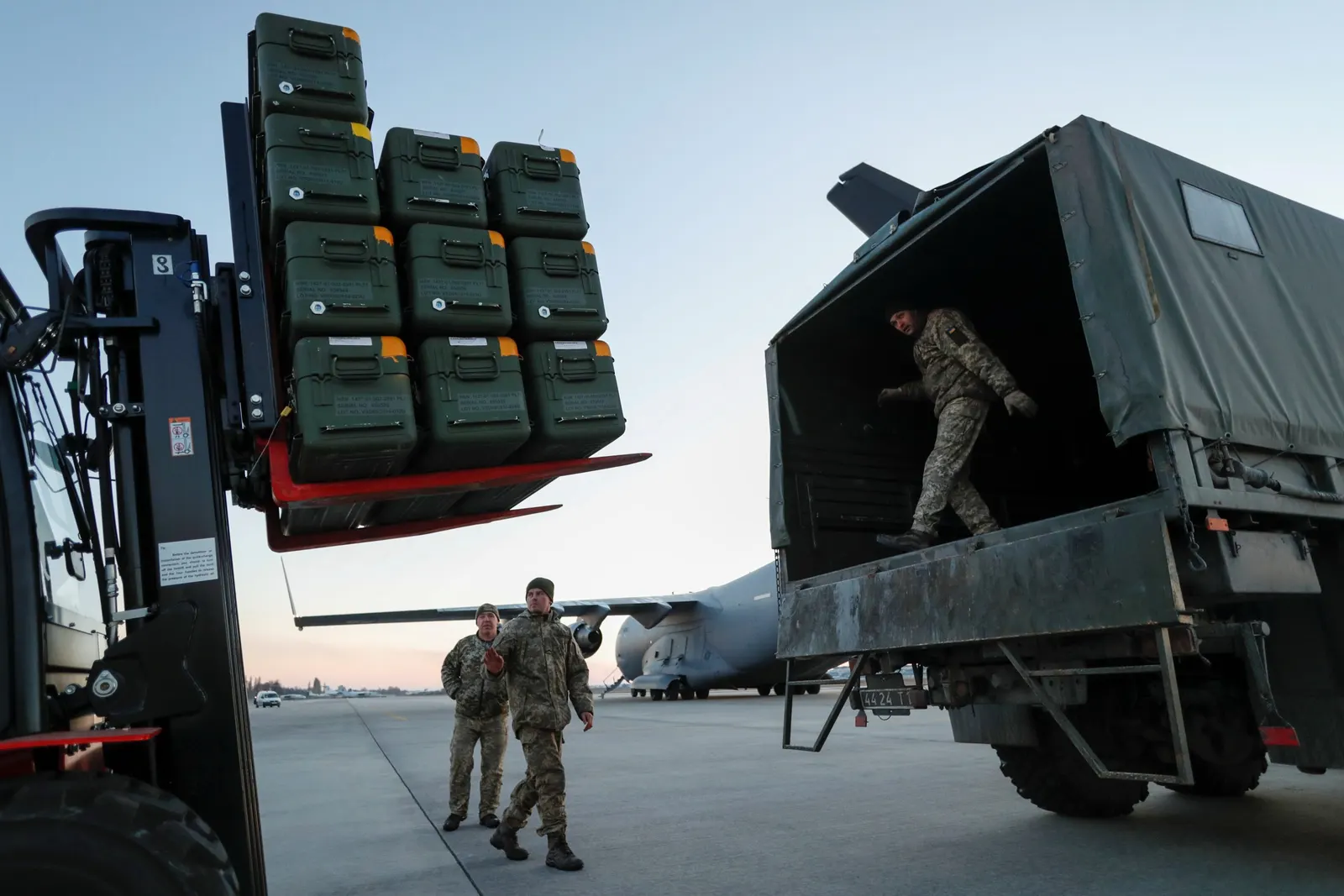 أبرزها قاذفات HIMARS: ماذا تتضمن مساعدات أمريكا العسكرية الجديدة لأوكرانيا؟