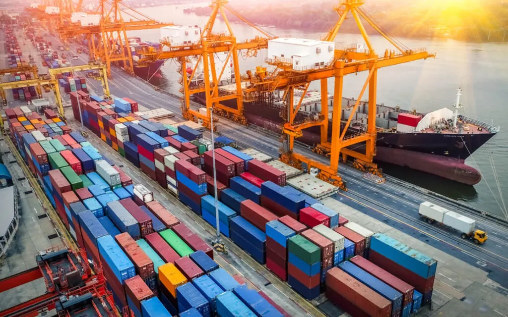 من بينها دول عربية ..البلدان الأكثر تصديرًا خلال العقود الـ 3 الماضية