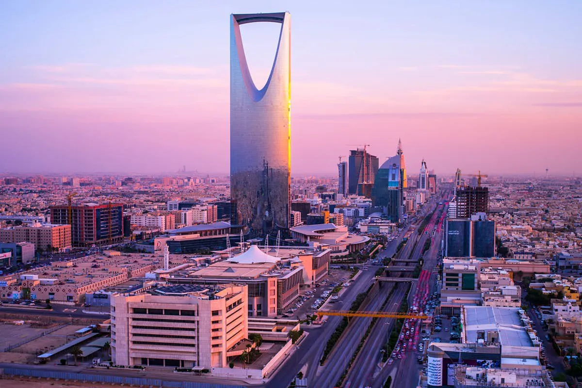 كيف يعزز إدراج صندوق "SAQL" في بورصة لندن مكانة السوق السعودي عالميًا؟