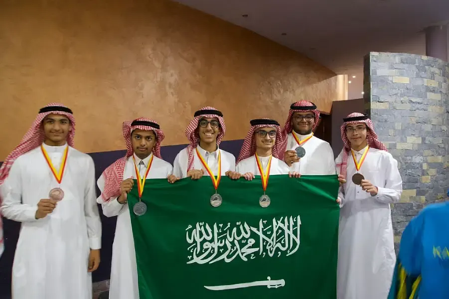 بالأسماء.. طلاب المملكة يتألقون في أولمبياد البلقان للرياضيات بـ6 ميداليات دولية