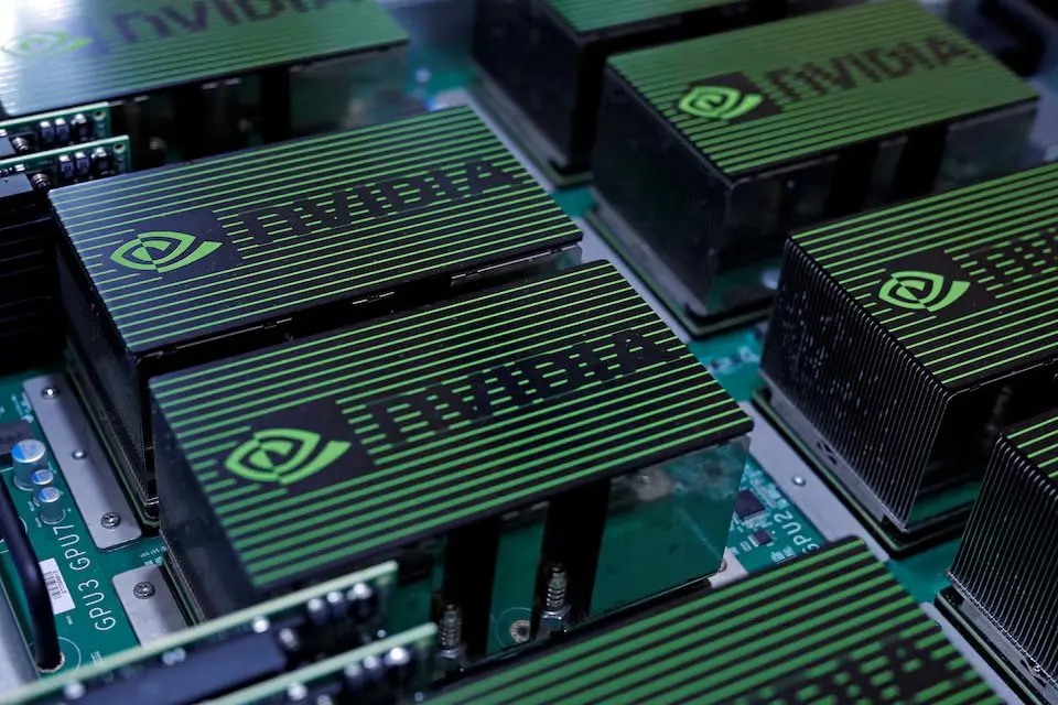 Nvidia تتفوق على Apple لتصبح الشركة الثانية الأكثر قيمة.. لماذا؟
