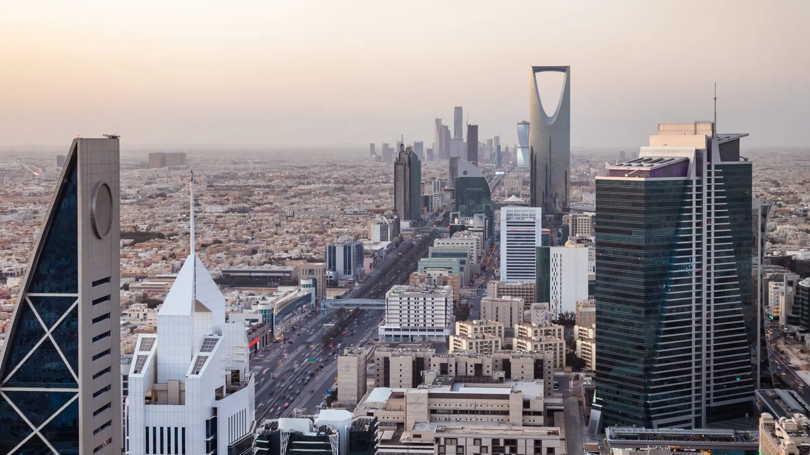 تصنيف موديز: 8 أسباب لاستمرار النظرة الإيجابية لمستقبل الاقتصاد السعودي