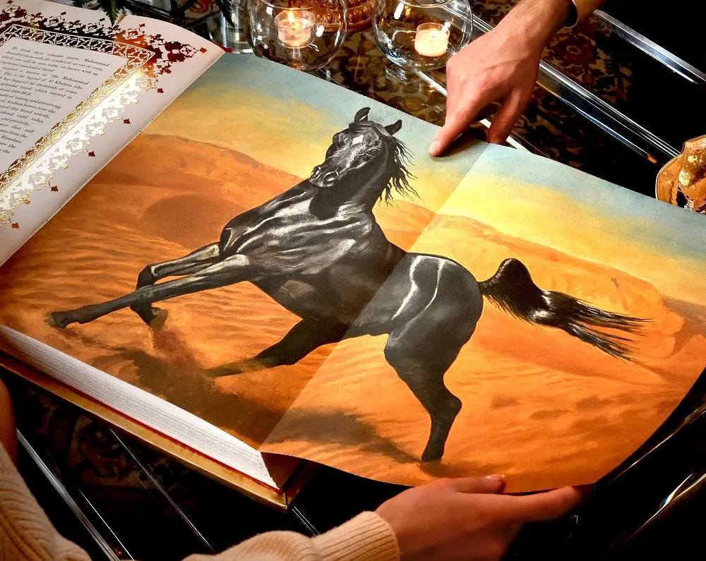 تبلغ قيمته 70 ألف ريال..مجلد الخيول الأغلى سعرًا في معرض جدة للكتاب