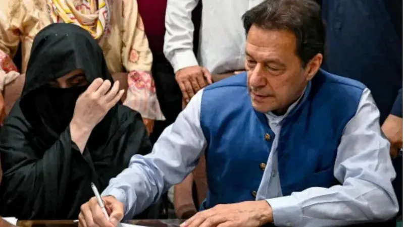 آخرهم "عمران خان".. سياسيون سجنوا بتهم تتعلق بالفساد