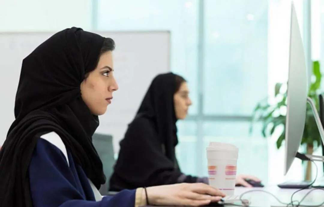 تمكين المرأة السعودية.. كيف تستثمر المملكة في قدرات المرأة بالقطاع التجاري؟