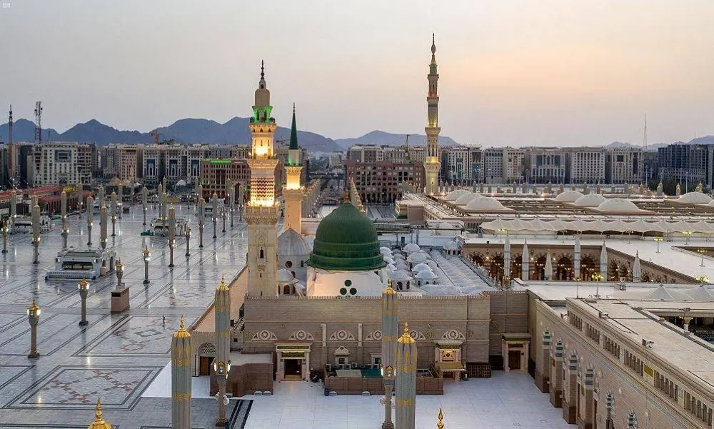 ما هو مشروع "المستضيف المحايد" في المسجد النبوي الشريف؟