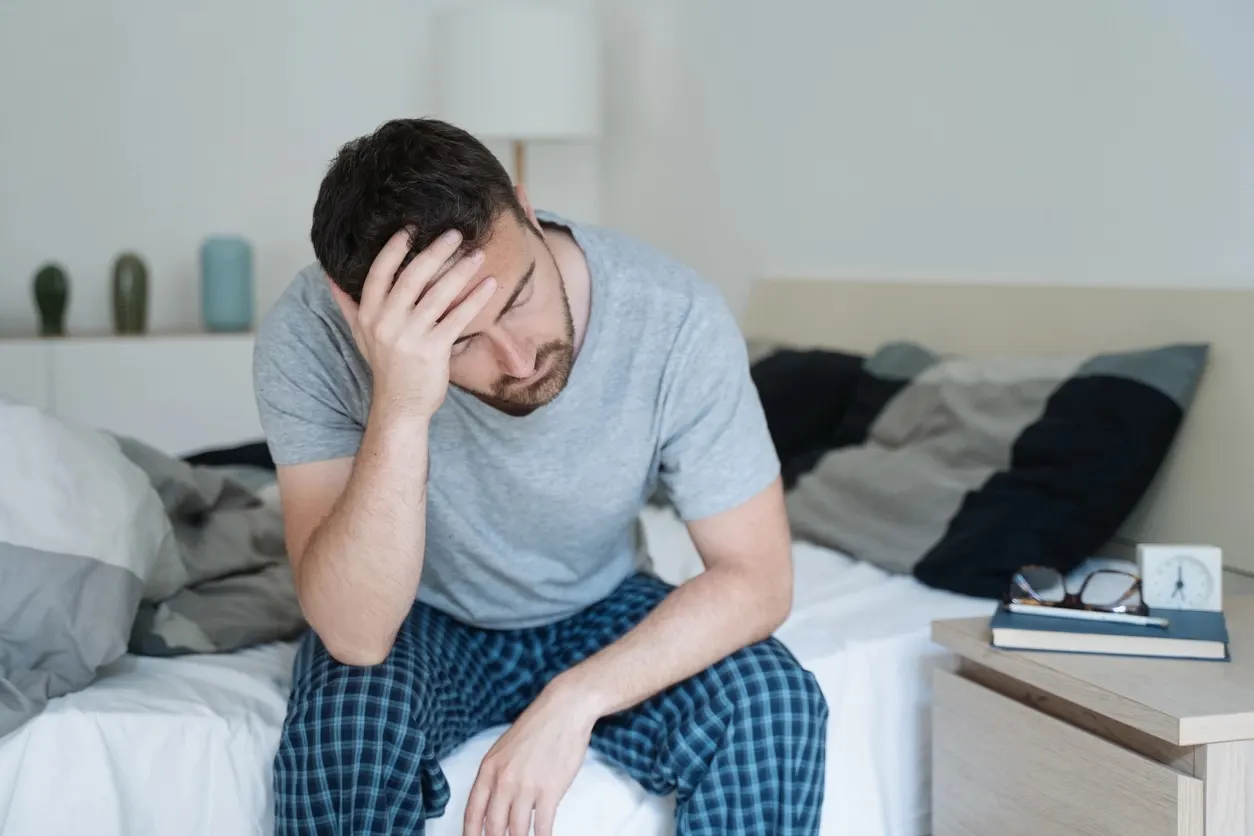 لماذا يصبح النوم صعبًا عند الإصابة بالاكتئاب؟