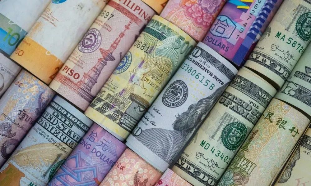 أداء العملات أمام الدولار الأمريكي في 2024